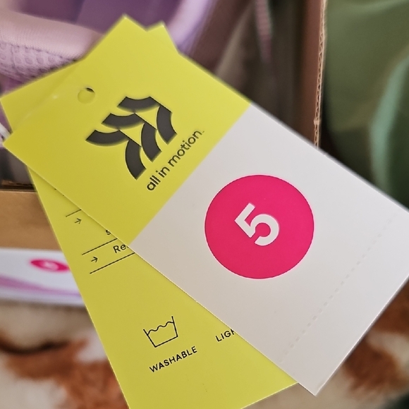 All in Motion Purple Sneakers Size 5 Women's NWT - Picture 2 of 6